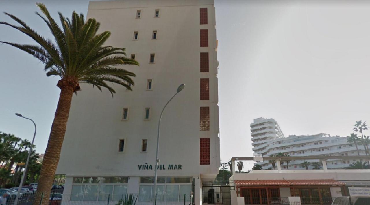 Beach And Pool In Playa De Las Americas Apartment Exterior photo