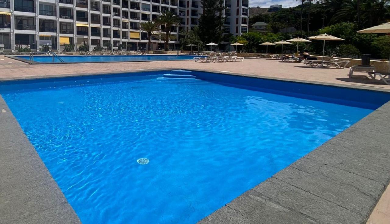 Beach And Pool In Playa De Las Americas Apartment Exterior photo